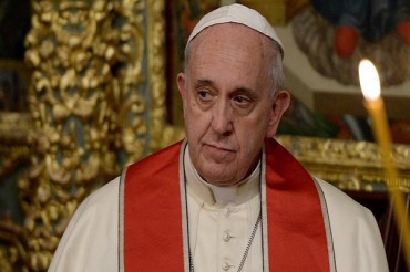 पोप ने अंतर्राष्ट्रीय समुदाय से अल्पसंख्यकों को समर्थन देने के लिए अनुरोध किया