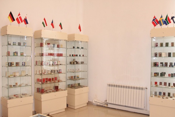 Pameran Alquran Terkecil Azerbaijan di Museum of Miniature Books