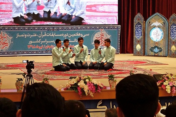 Iran: al via competizioni coraniche scolastiche + FOTO