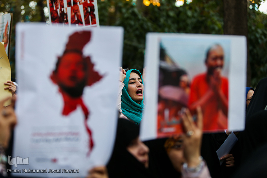 İran’da Arakanlı Müslümanlara yönelik katliam protesto edildi