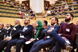 İngiliz Müslüman Liderleri cami konferansında bir araya geldi