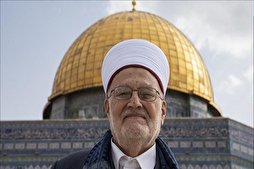 الشيخ عكرمة صبري يدعو الى مواجهة المشاريع الصهيوأميركية