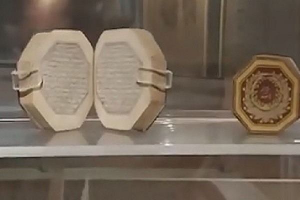 إبداع الخطاطين في كتابة المصاحف بمتحف الفن الإسلامي في القاهرة + فيديو