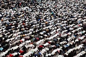تقرير مصور | إقامة صلاة عيد الفطر في مختلف دول العالم