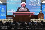 الرؤية الشاملة لقائد الثورة الإسلامية في تبيين التعاليم القرآنية