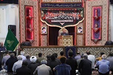 Qurani-Kərimlə üns məclisi Şahçiraq (ə) ziyarətgahında