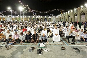 Ausländische Pilger feierten den Geburtstag von Imam Hadi (a.s.) im heiligen Schrein von Imam Rida (a.s.) in Mashhad