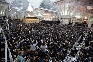 In Bildern: Tausende gedenken des 35. Todestages von Imam Khomeini
