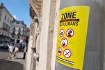 Installation von Plakaten gegen Muslime in Frankreich