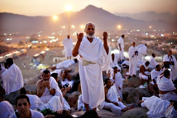 Divine Rituals in Hajj: Spiritual and Monotheistic Symbols