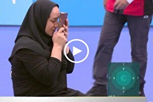 Tiradora besa el Corán tras ganar el oro en los Juegos Paralímpicos de 2024 (+VIDEO)
