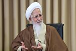 “Piense globalmente al presentar las enseñanzas coránicas”, dice el ayatolá Javadi Amoli