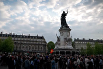 París: Cientos de personas rinden homenaje al hombre asesinado en un ataque islamófobo