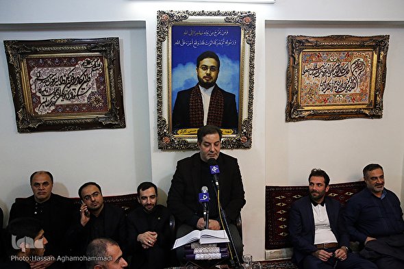 صوت/ طنین صوت قرآن در منزل شهید حاجی‌حسنی‌کارگر