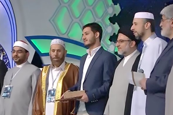 فیلم/ برگزیدگان رشته حفظ کل بزرگسالان