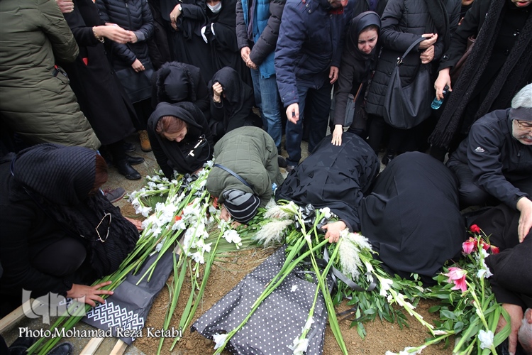 تشییع باشکوه 4 شهید سانحه هواپیمایی اوکراین در همدان