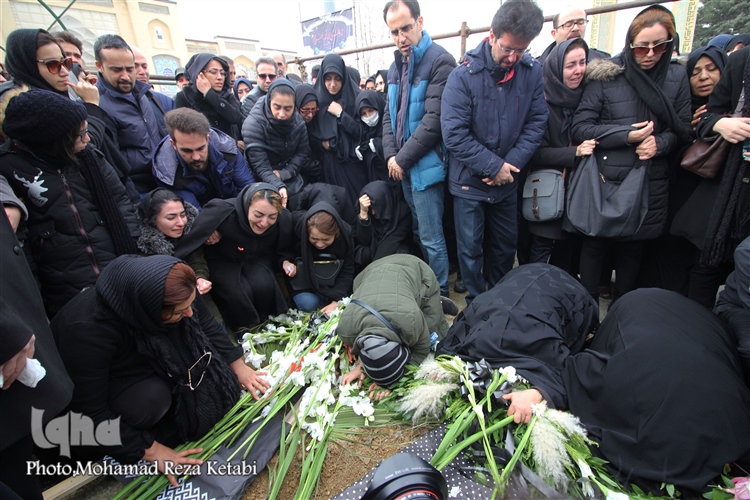 تشییع باشکوه 4 شهید سانحه هواپیمایی اوکراین در همدان