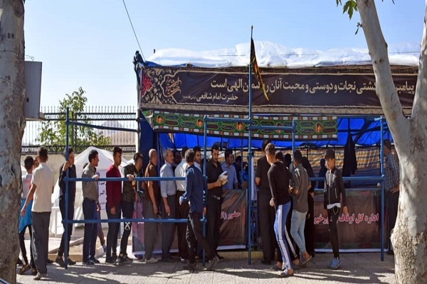 ارائه خدمات به زائران اربعین در موکب اهل سنت کردستان + عکس