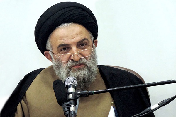 استفاده آیت‌الله مصباح از عقل و نقل در مواجهه با علوم انسانی