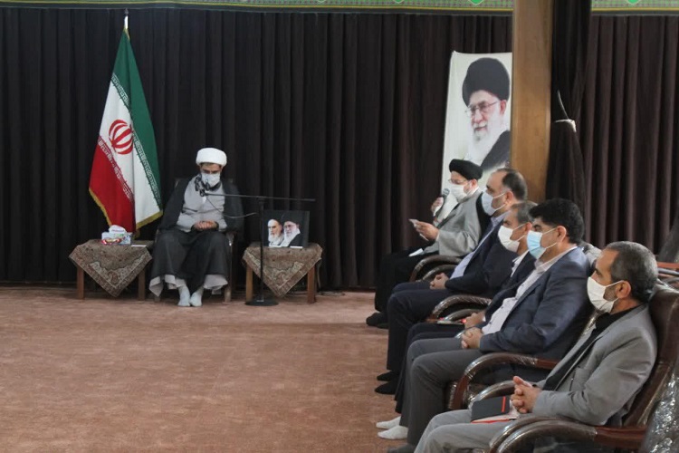 تجلیل از 20 دستگاه برتر در حوزه نماز در همدان