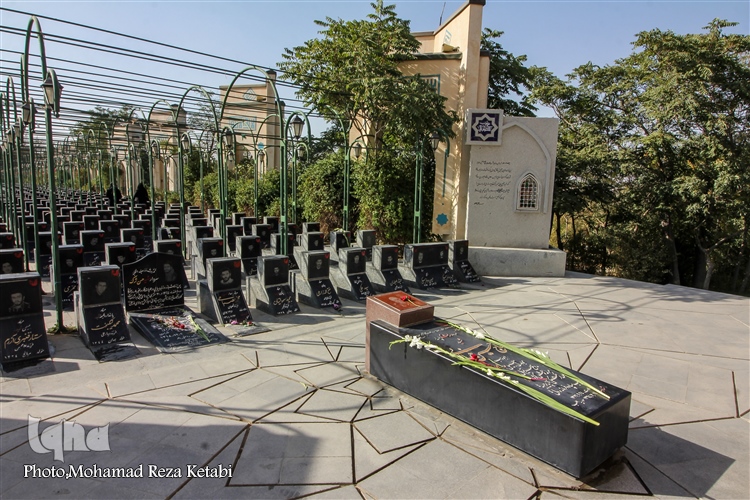 عکس | به خاک افتادند تا ما به خاک نیفتیم