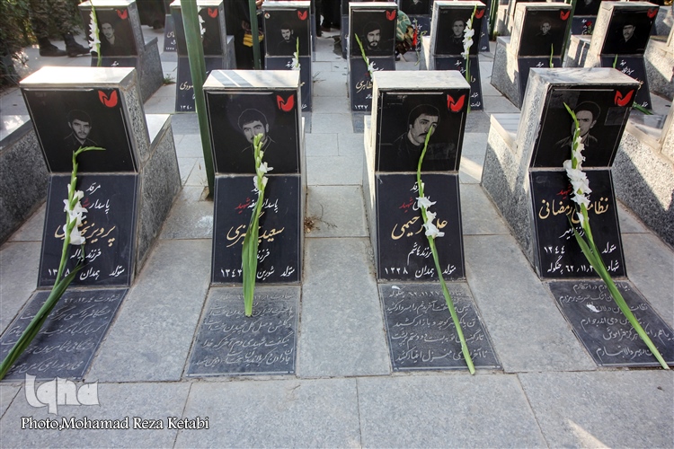 عکس | به خاک افتادند تا ما به خاک نیفتیم