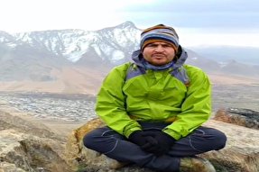 فیلم | تلاوت سوره فجر با صدای احسان بیات بر فراز کوه گرمه