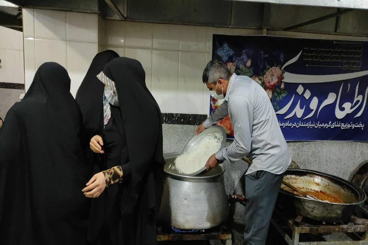 توزیع 5000 پرس غذا در همدان در پویش «مهمان خدائید» + عکس