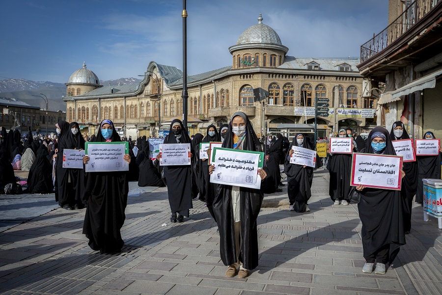 عکس | اقامه نماز عید فطر در همدان