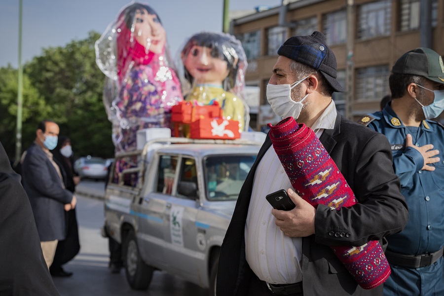 عکس | اقامه نماز عید فطر در همدان