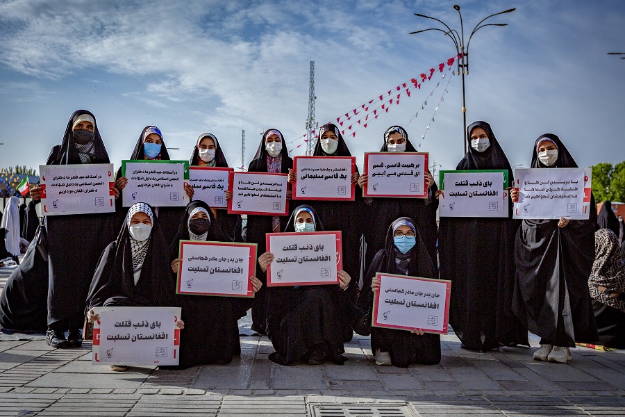 عکس | اقامه نماز عید فطر در همدان