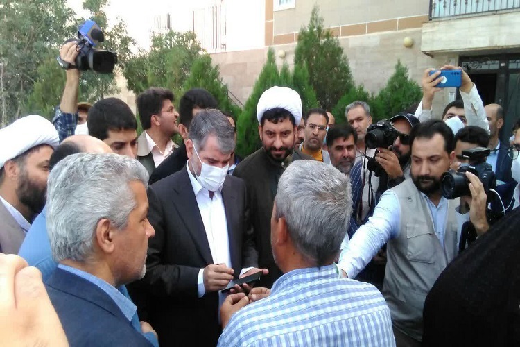 وزیر جهاد کشاورزی وارد ملایر شد