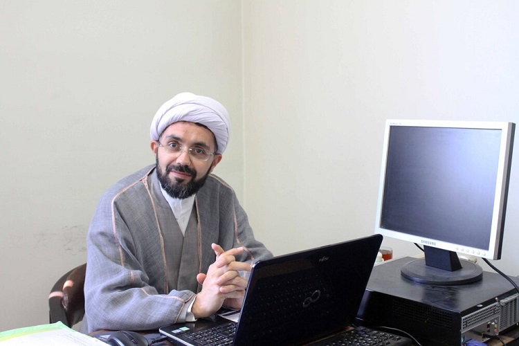 محمدرضا محمدی پیام مدرس دانشگاه  مدیر کانون مسجد حضرت مهدی(ع) همدان محمدرضا محمدی پیام مدرس دانشگاه  مدیر کانون مسجد حضرت مهدی(ع) همدان