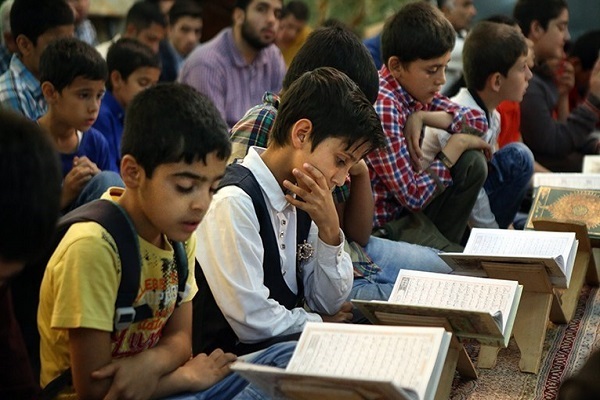 اجرای مراسم ترتیل‌خوانی از سوی کانون مهدقرآن الزهرا(س) + فیلم