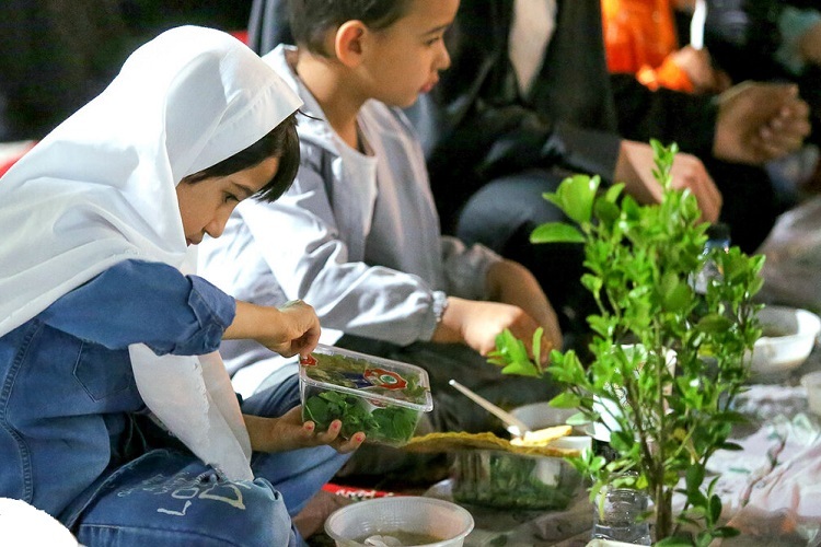 افطاری روزه اولی‌ها در همدان