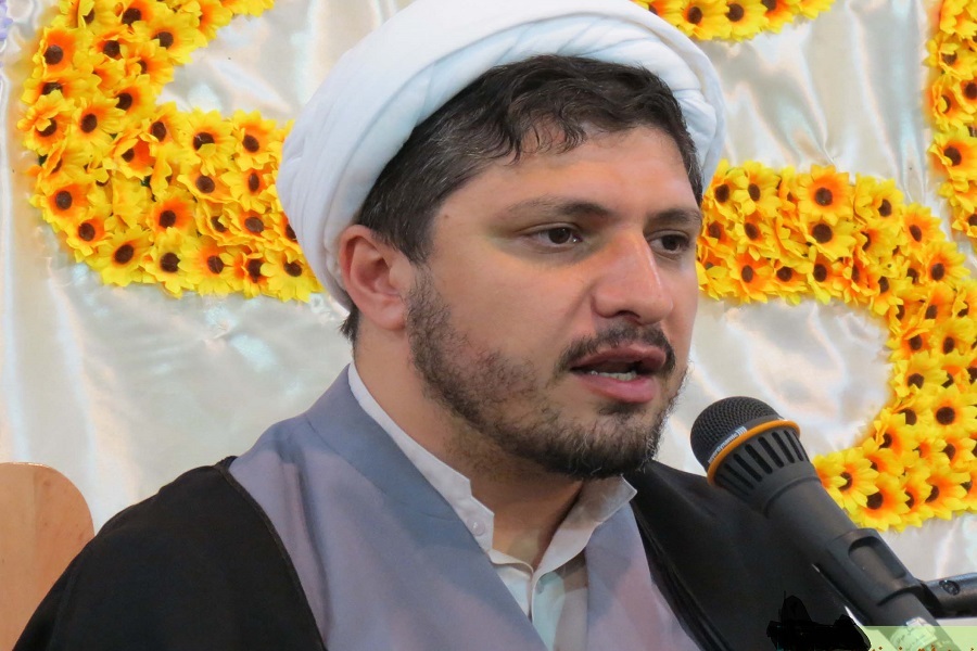 حجت‌الاسلام والمسلمین مصطفی سلیمانیان، مدرس حوزه علمیه در همدان