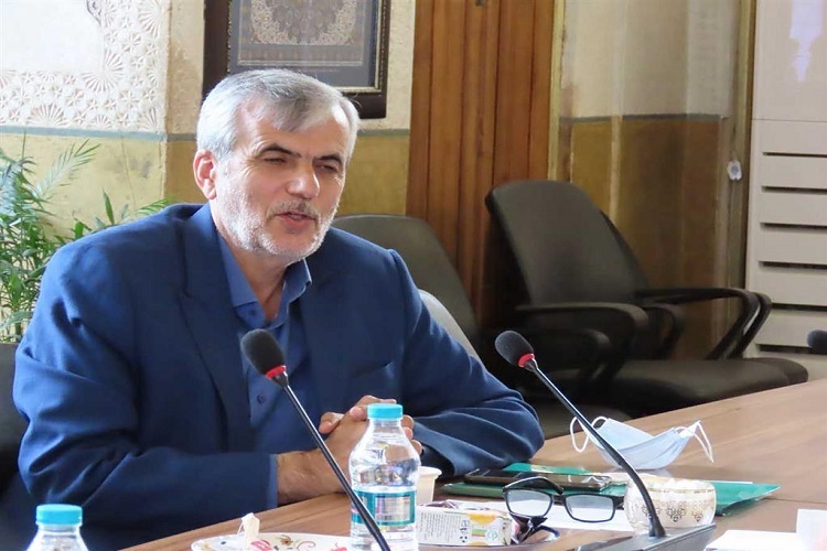 علی اکبر فامیل کریمی، مشاور وزیر علوم و فعال سیاسی همدان