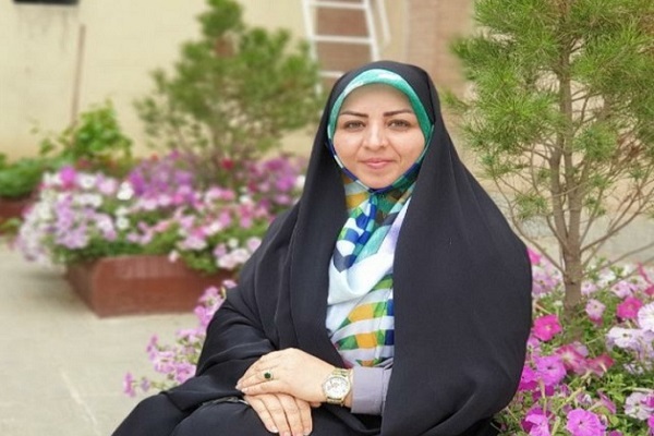 معصومه ابراهیمی هژیر مدیر کل کانون پرورش فکری کودکان و نوجوانان استان همدان