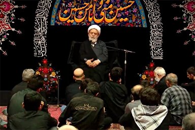 فیلم | جایگاه ویژه امام حسین(ع) در نسل آدم