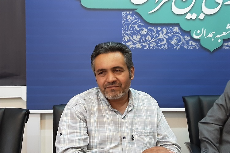 مهدی طراوتی توانا شاعر آیینی در همدان