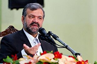 محمدعلی انصاری در حسینیه ارشاد سخنرانی می‌کند