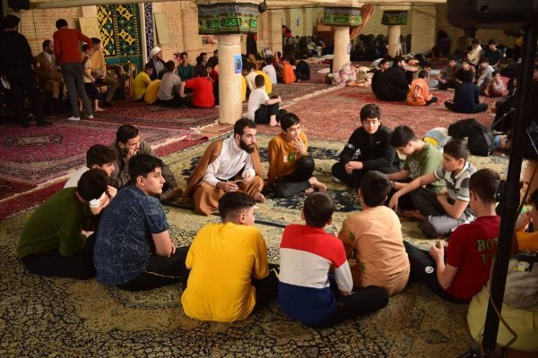 اعتکاف؛ معنویت انقلابی و علوم انسانی