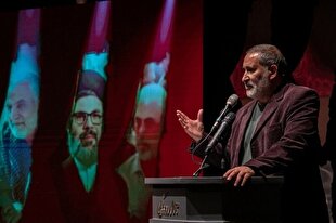 سابقه قدس در ادب فارسی دیرینه است/ تقدیم «انگیزه ترامپ‌ کشی» قزوه به حاج قاسم