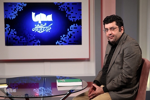 رابطه ائمه(ع) با پیروانشان رابطه محبت و مودت است