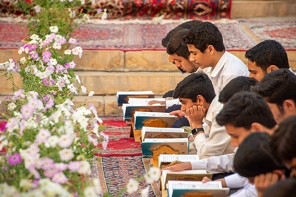 مراسم جزءخوانی قرآن کریم مراسم جزءخوانی قرآن کریم