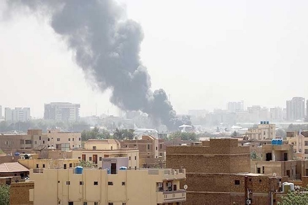 کشته شدن هشت عضو خانواده سودانی در بمباران یک مسجد