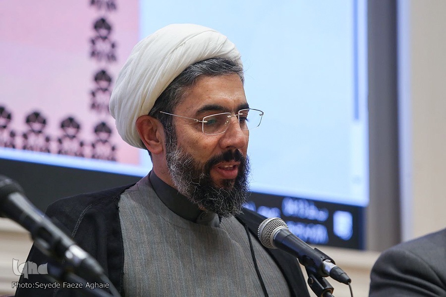 حجت‌الاسلام المسلمین مصطفی رستمی، رئیس نهاد نمایندگی مقام معظم رهبری در دانشگاه‌