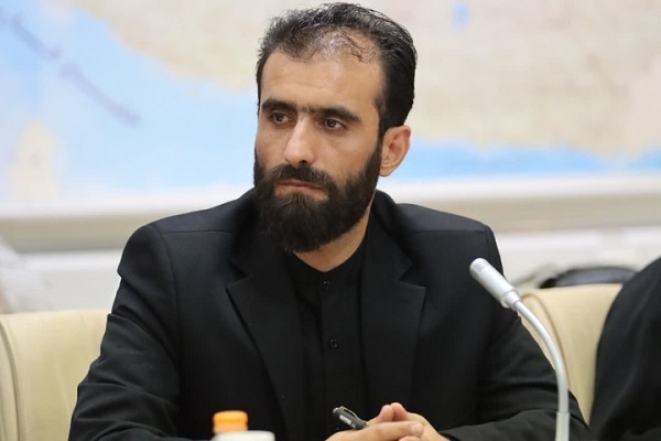 محمد برخوردار، مدیر ادبیات و تاریخ شفاهی اداره کل حفظ آثار و نشر ارزش‌های دفاع مقدس استان همدان