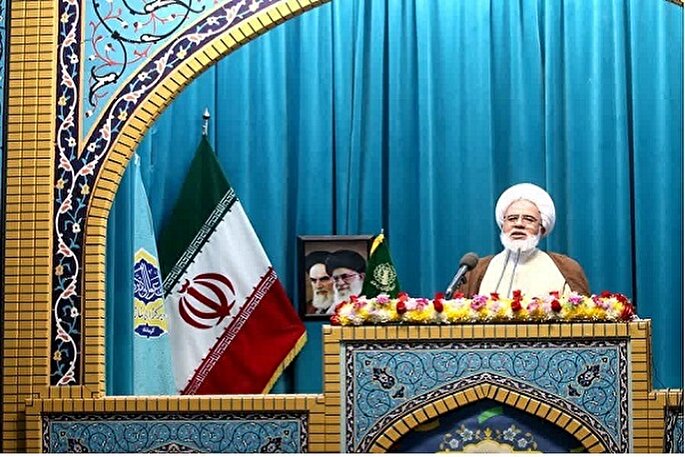 همه اقشار جامعه مدیون مقام معلم هستند