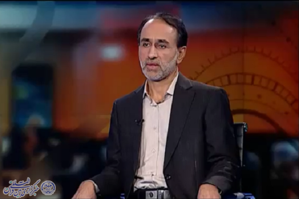 بانک مرکزی نباید اسیر بازی نرخ ارز در چهارراه‌ها شود